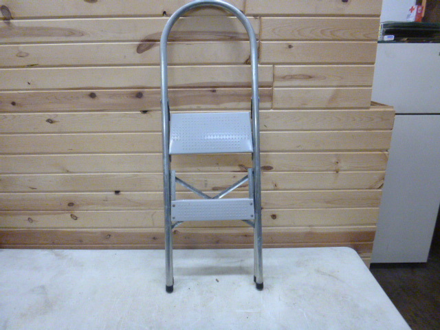 Rubbermaid Step Stool