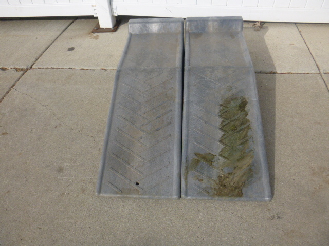 2 Rhino Blitz Car Ramps