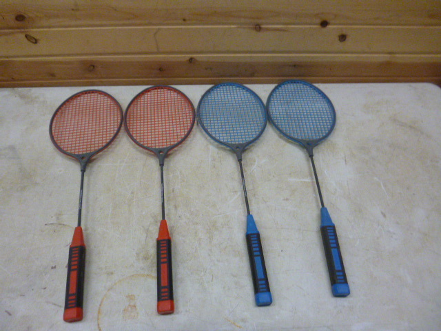 4 Badminton Rackets