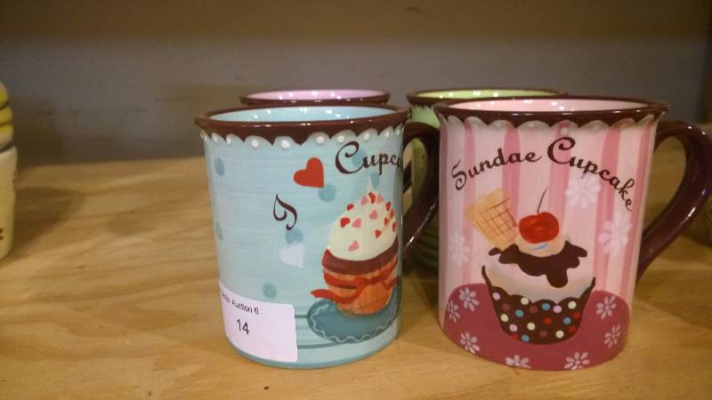 Set of 4 Ceramic Cupcake-themed Mugs