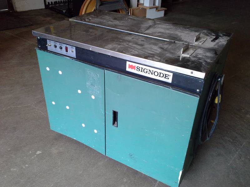 Signode Strapping Machine