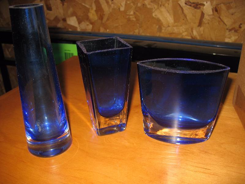 Set of 3 Glass Vases