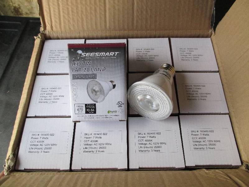 1 case of 24 LED Lights, PAR 20, 7W...
