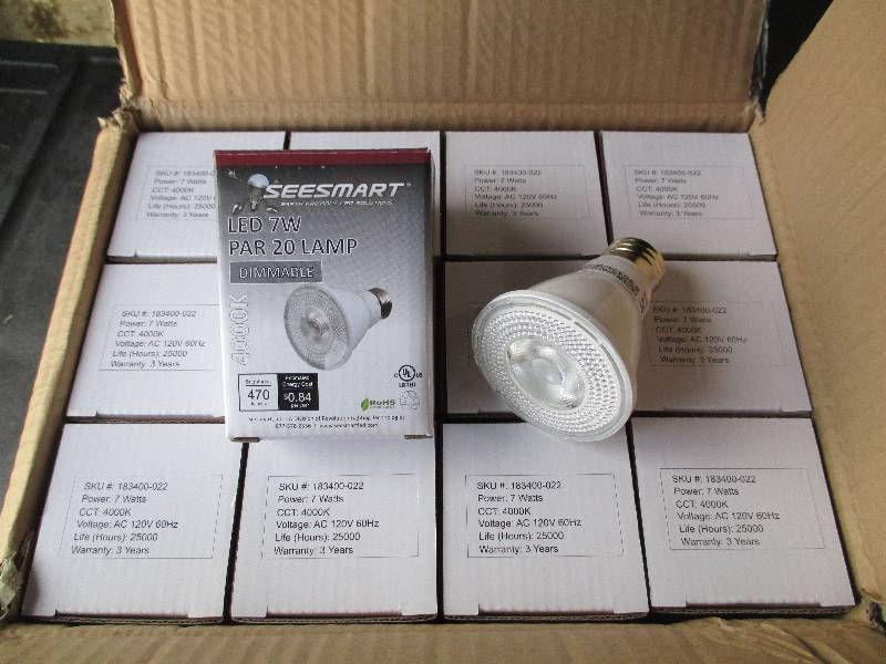 1 case of 24 LED Lights, PAR 20, 7W...