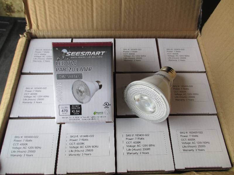 1 case of 24 LED Lights, PAR 20, 7W...