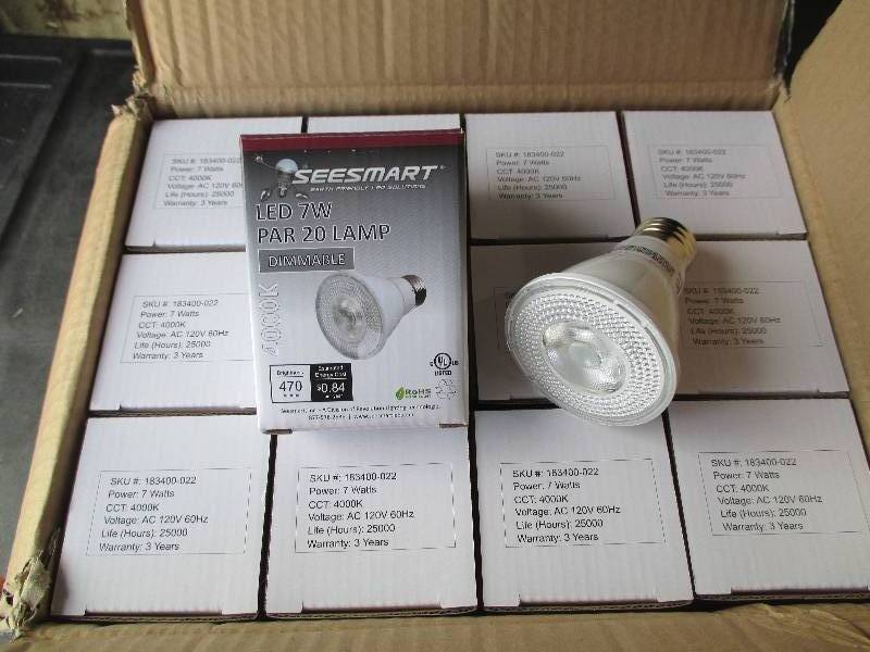 1 case of 24 LED Lights, PAR 20, 7W...
