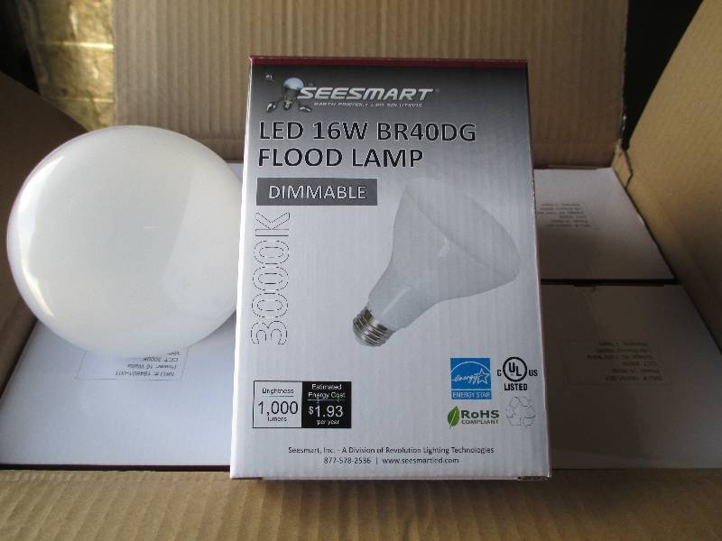1 case of 12 LED lights, G4 HP 16W ...
