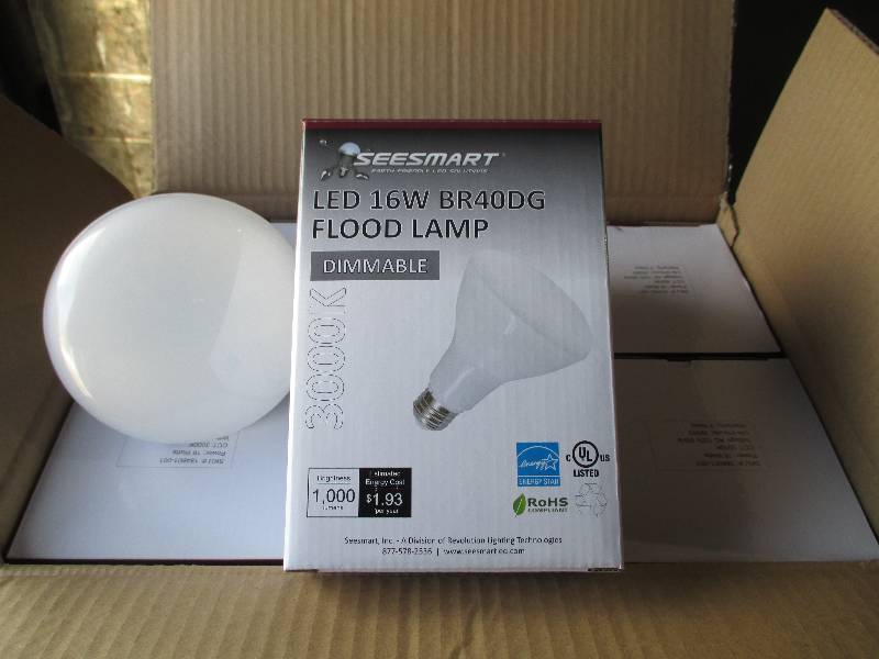 1 case of 12 LED lights, G4 HP 16W ...
