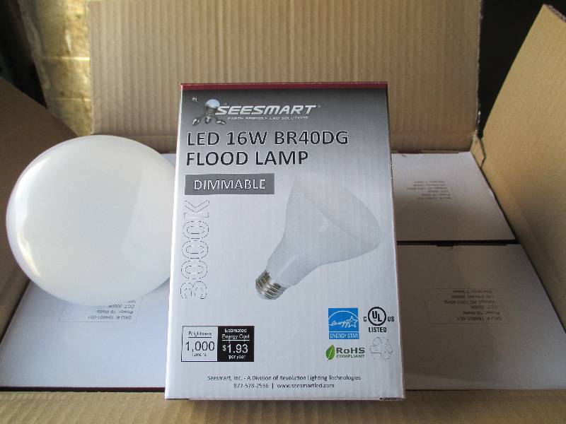 1 case of 12 LED lights, G4 HP 16W ...