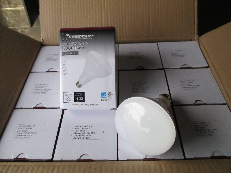 1 case of 24 LED lights, G4 HP 11W ...