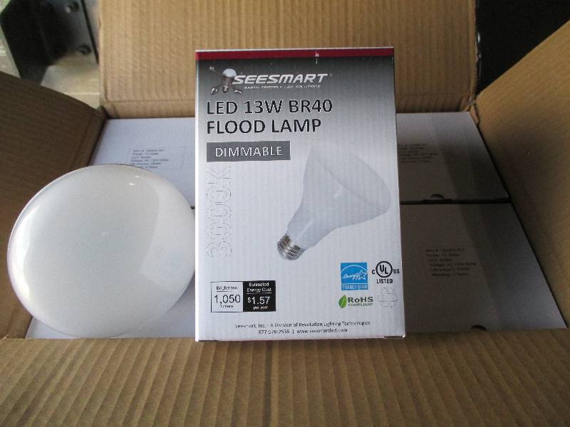 1 case of 12 LED lights, G4 HP 13W ...