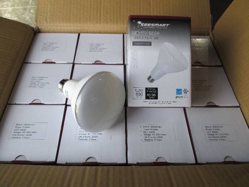 1 case of 24 LED lights, G4 HP 8W 3...