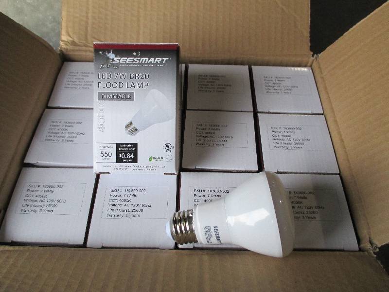 1 case of 24 LED lights, G4 HP 7W 4...
