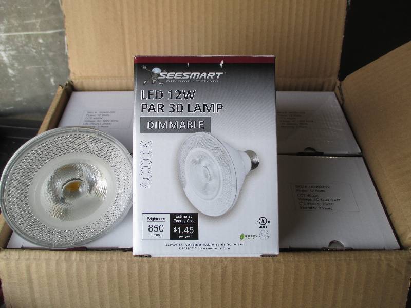 1 Case of 12 LED lights, G4 HP 12W ...