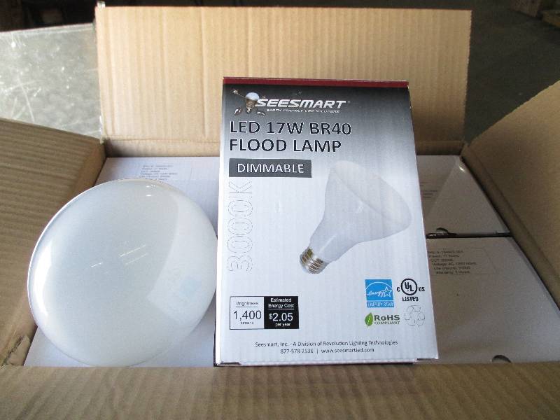 1 case of 12 LED lights, G4 HP 17W ...