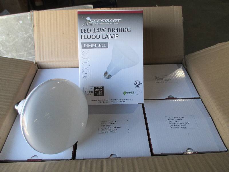 1 case of 12 LED lights, G4 HP 14W ...