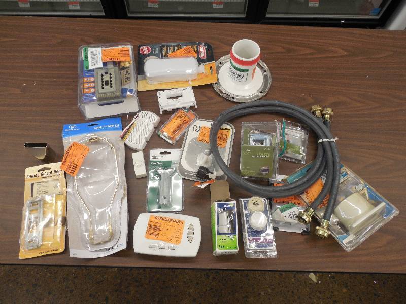 LOT OF MISCELLANEOUS PARTS