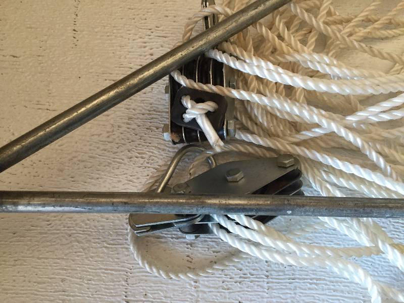 GAME HANGING SYSTEM