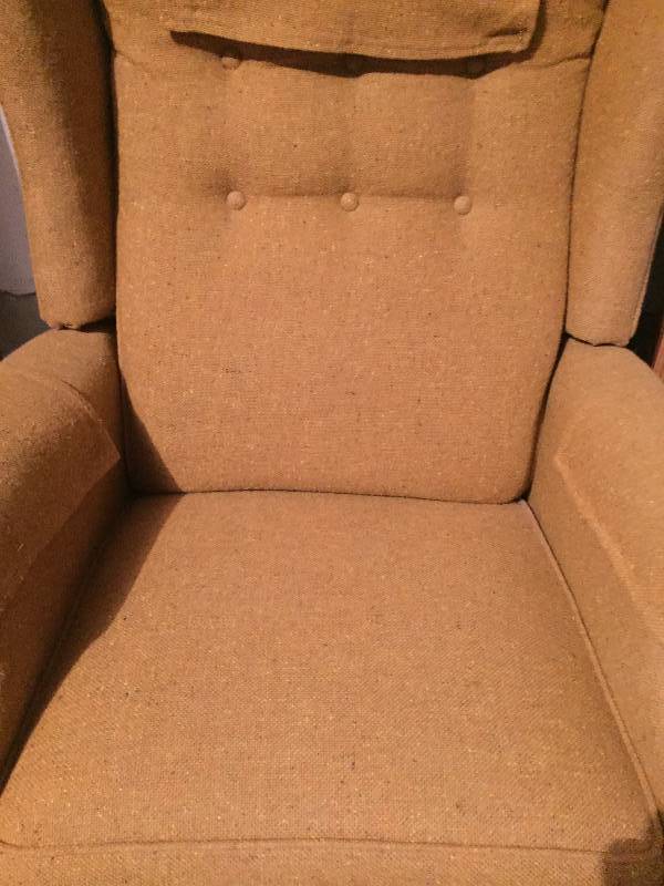 CHAIRS, RECLINER, SWIVEL ROCKER AND SITTING CHAIR