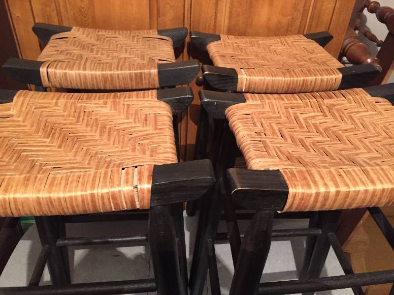 4- CHAIRS AND 4- STOLLS