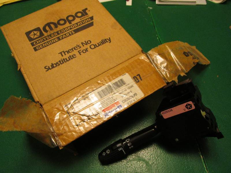 lot 22 image: Mopar TS switch, NS body part # 46...
