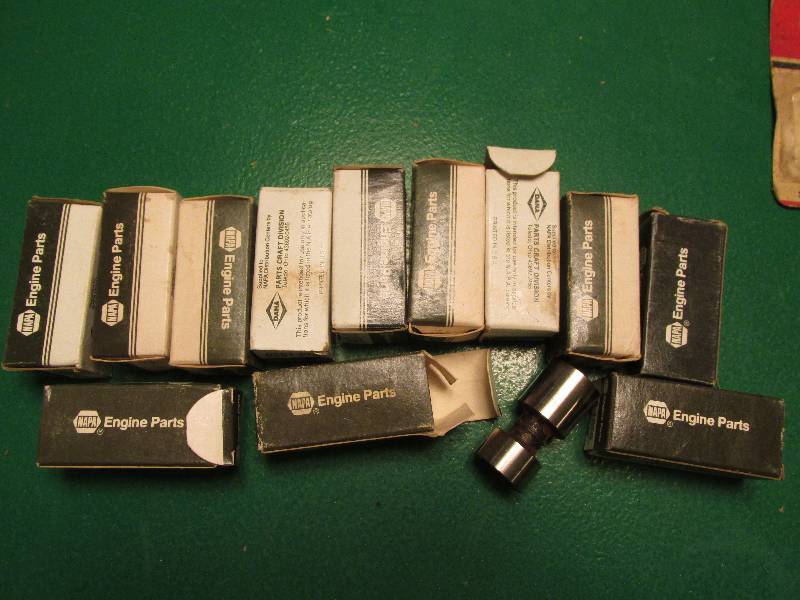 lot 32 image: Lot of 12 NAPA lifeters, Ford part ...