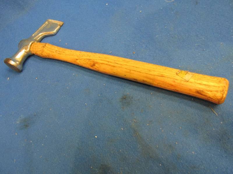 lot 89 image: hammer hatchet tool ...