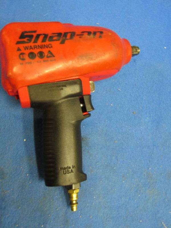 lot 101 image: snap on air wrench 90 PSIG 6.2 BAR...