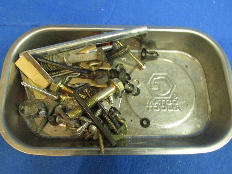 lot 115 image: Matco Tools magnetic parts tray, 5....