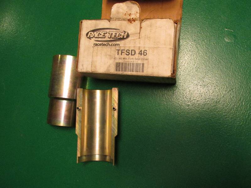 lot 129 image: Race Tech TFSD 46 45  46 mm fork s...