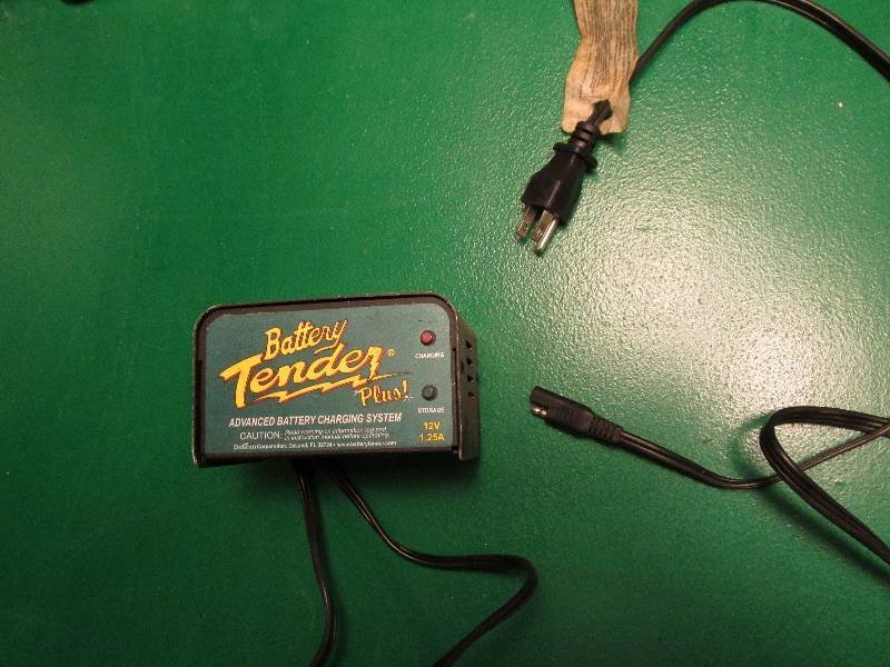 lot 134 image: Battery Tender Plus advanced chargi...