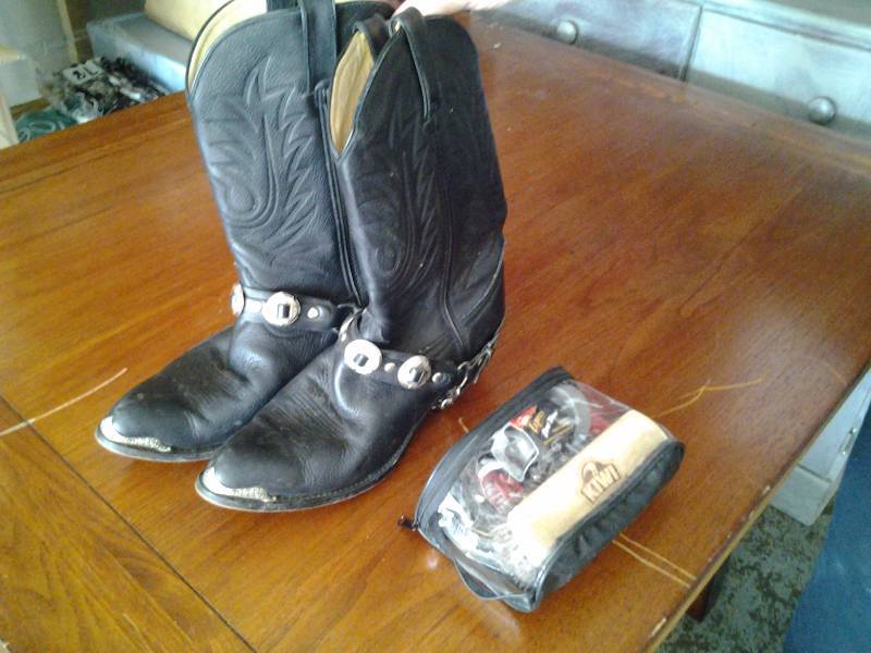 Womens Size 10 Durango Boots & Shoe Shine Kit
