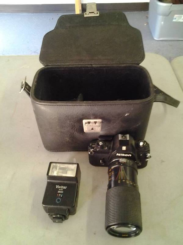 Nikon 35mm Camera, Telephoto Lense, Vivitar Flash & Case