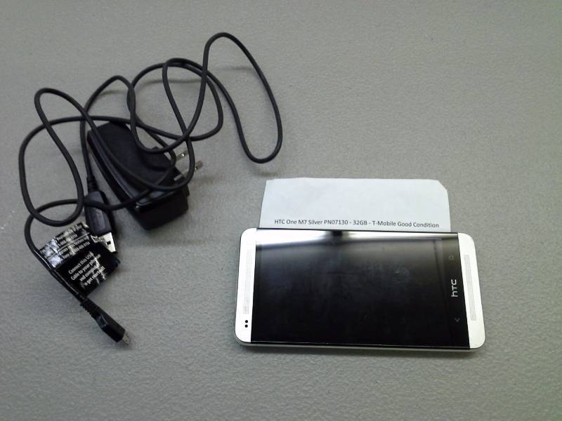 HTC One M7 Silver