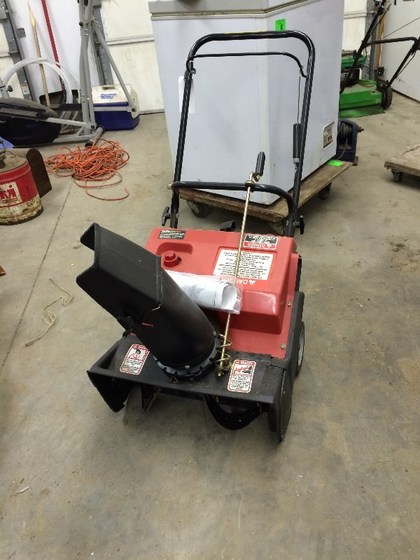 Murray 20 Snowblower  MN 620301X4  -  works