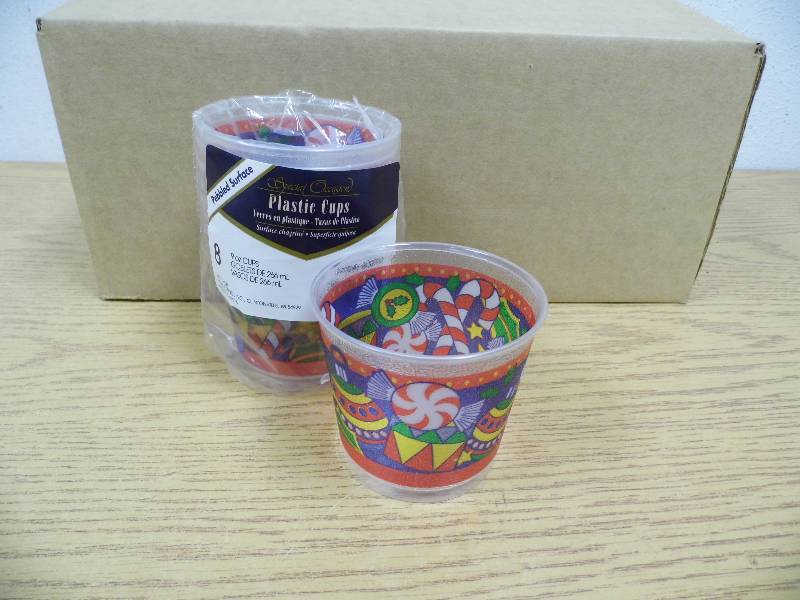 9 oz Plastic Cups - Holiday Goodies