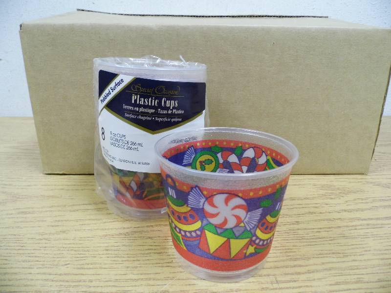 9 oz Plastic Cups - Holiday Goodies