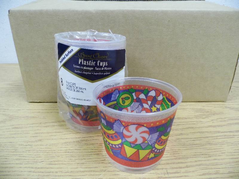 9 oz Plastic Cups - Holiday Goodies