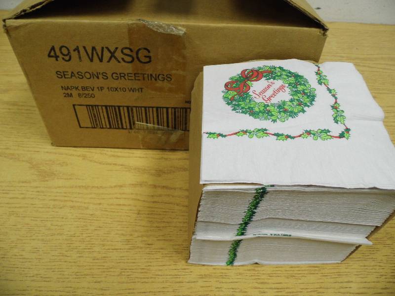 Seasons Greeetings - Wreath Cocktail Napkins