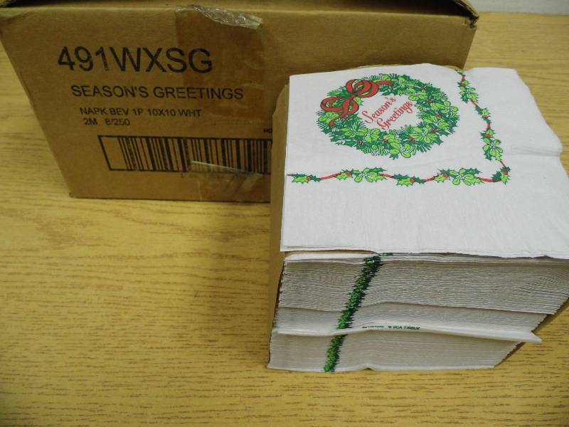 Seasons Greeetings - Wreath Cocktail Napkins
