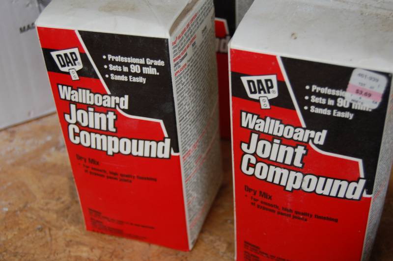 Joint Compound and Drywall Corner Finishing Tape