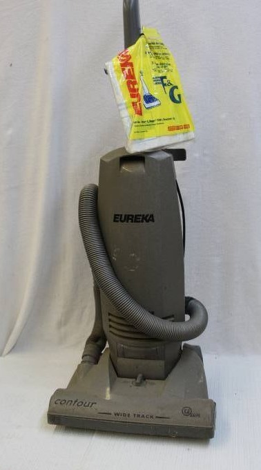Eureka Vacuum Cleaner w Bags