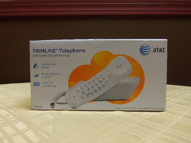 lot 74 image: AT&T Trimline Telephone