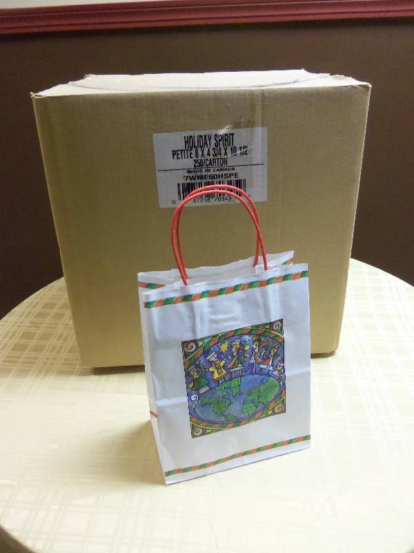 lot 86 image: Gift Bags