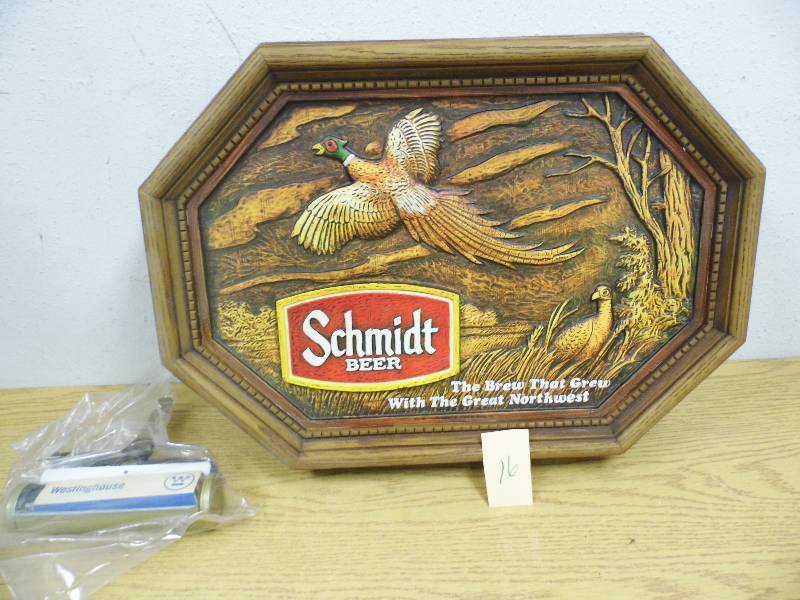 Schmidt Sign w Light