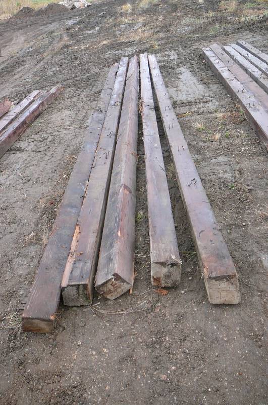 lot 4 image: 5 - 20 6x6 Spruce Poles