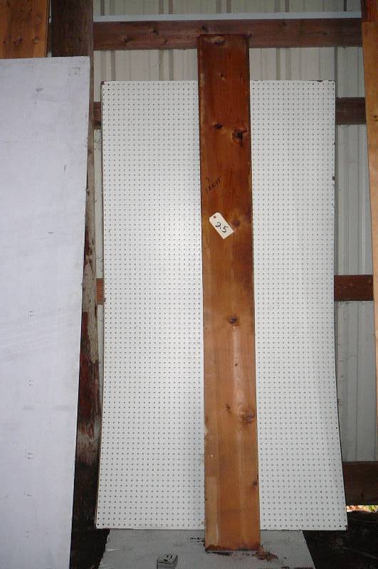 lot 25 image: 3 - 1x10x8