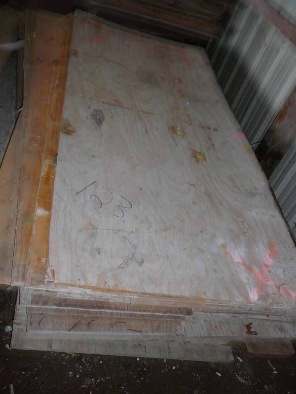 lot 123 image: 25 pcs 34 Plywood