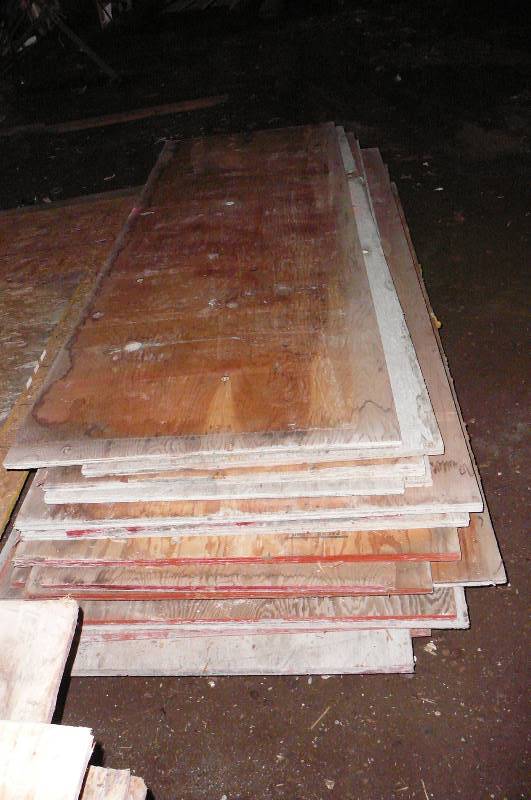 lot 125 image: 18 pcs 12 & 34 Plywood
