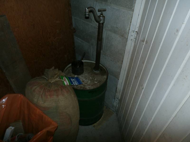 Small Oil Barrel 13 Full of Cenex Super lube 518 with Pump